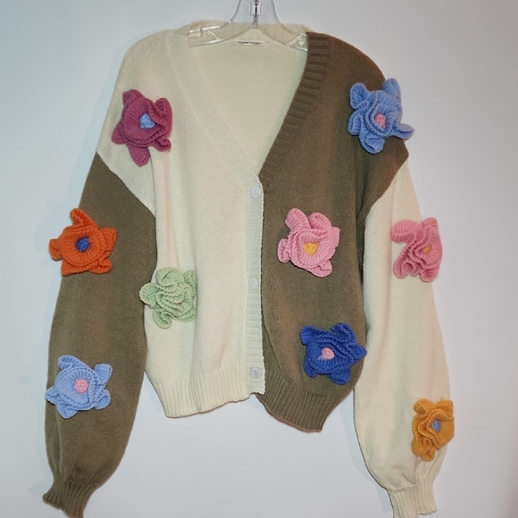 Sweaters - Colorful Floral Women's Cardigan